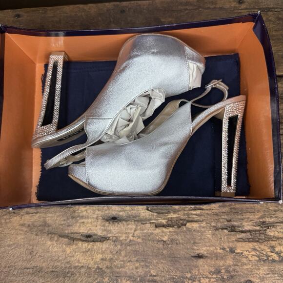 Le Silla Garland Strass Silver Swarovski Crystal Platform Slingbacks Size 39 - Picture 12 of 14